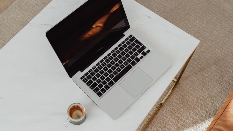 clamshell mode mac, mac clamshell mode setup, use clamshell mode mac, mac book clamshell configuration, mac external display mode, maximize mac display productivity, mac connect external monitor, macbook external display tips, mac external monitor use