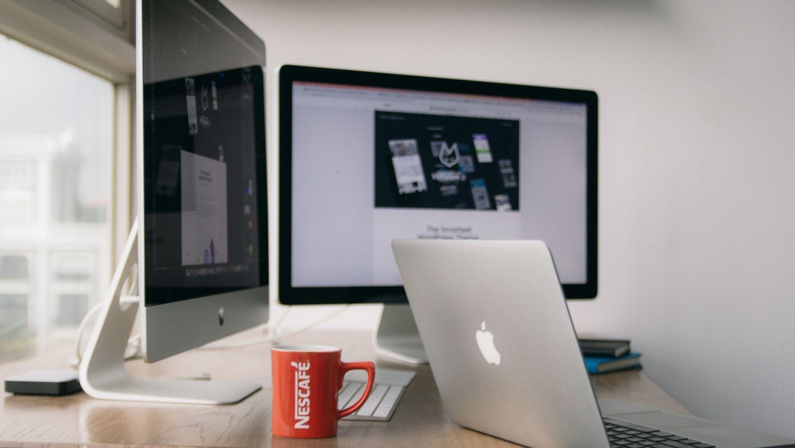 clamshell mode mac, mac clamshell mode setup, use clamshell mode mac, macbook clamshell function, extend display mac, mac external monitor setup, macbook power mode, clamshell mode troubleshooting, macbook external display, mac performance tips